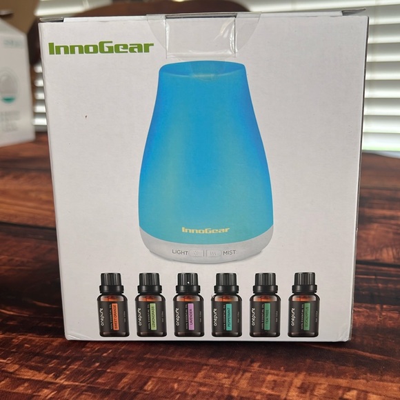 InnoGear Aromatherapy Essential Oil Diffuser Set. New. Unopened. 6 oils included - Picture 1 of 3